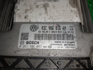 ДВИГАТЕЛЬ НА VOLKSWAGEN GOLF 5K1 CAXA