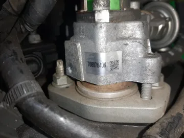 ДВИГАТЕЛЬ НА TOYOTA ISIS ANM10W 1AZ-FSE