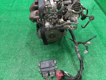 ДВИГАТЕЛЬ НА SUZUKI SWIFT ZC11S M13A