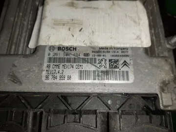 ДВИГАТЕЛЬ НА PEUGEOT 208 CC 5F01