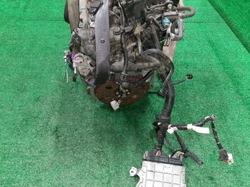 ДВИГАТЕЛЬ НА TOYOTA VITZ SCP90 2SZ-FE