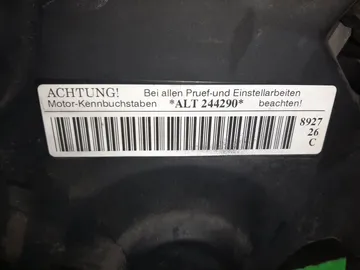 ДВИГАТЕЛЬ НА AUDI A4 8EALT ALT