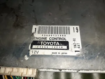 ДВИГАТЕЛЬ НА TOYOTA COROLLA NZE121 1NZ-FE
