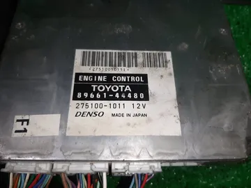 ДВИГАТЕЛЬ НА TOYOTA ISIS ZNM10W 1ZZ-FE