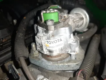 ДВИГАТЕЛЬ НА TOYOTA AVENSIS AZT251 2AZ-FSE