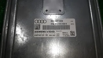ДВИГАТЕЛЬ НА AUDI A4 8EC AUK