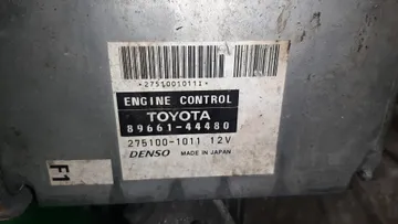 ДВИГАТЕЛЬ НА TOYOTA ISIS ZNM10W 1ZZ-FE