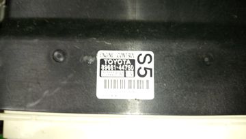 ДВИГАТЕЛЬ НА TOYOTA ISIS ZGM10G 2ZR-FAE