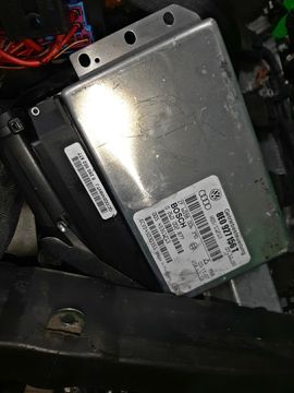 ДВИГАТЕЛЬ НА AUDI A4 8EAMBF AMB