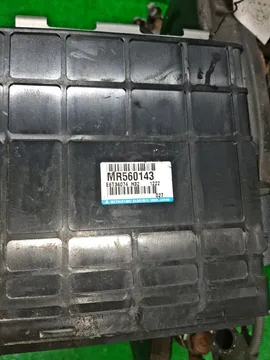 ДВИГАТЕЛЬ НА MITSUBISHI LANCER CEDIA CS5W 4G93