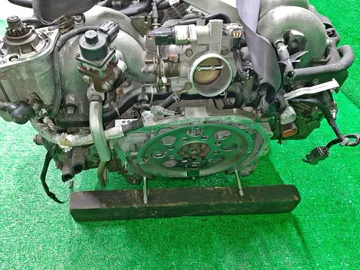 ДВИГАТЕЛЬ НА SUBARU LEGACY BE5 EJ204