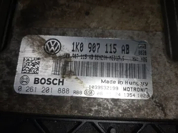 ДВИГАТЕЛЬ НА VOLKSWAGEN GOLF 1K1 CAWB
