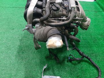 ДВИГАТЕЛЬ НА TOYOTA ISIS ZNM10G 1ZZ-FE