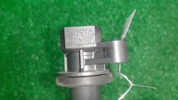 КАТУШКА ЗАЖИГАНИЯ НА TOYOTA OPA ZCT10 1ZZ-FE