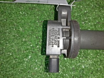 КАТУШКА ЗАЖИГАНИЯ НА TOYOTA PORTE NNP11 1NZ-FE