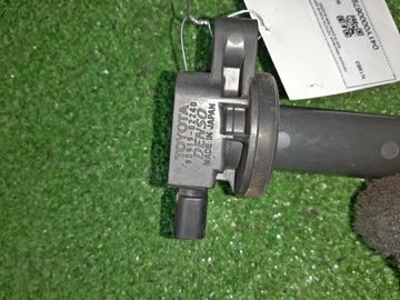 КАТУШКА ЗАЖИГАНИЯ НА TOYOTA PORTE NNP11 1NZ-FE