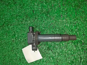 КАТУШКА ЗАЖИГАНИЯ НА TOYOTA BB NCP31 1NZ-FE