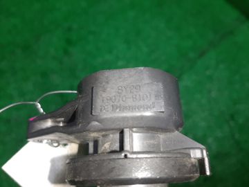 КАТУШКА ЗАЖИГАНИЯ НА TOYOTA BB QNC21 3SZ-VE