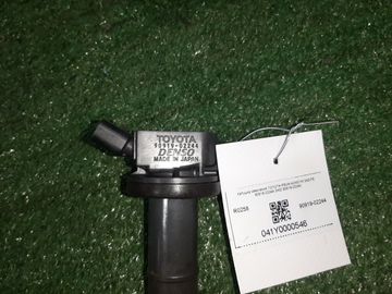 КАТУШКА ЗАЖИГАНИЯ НА TOYOTA IPSUM ACM21W 2AZ-FE