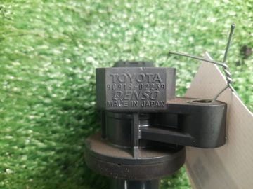 КАТУШКА ЗАЖИГАНИЯ НА TOYOTA WISH ZNE14G 1ZZ-FE