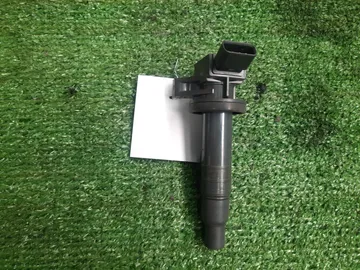 КАТУШКА ЗАЖИГАНИЯ НА TOYOTA WISH ZNE14G 1ZZ-FE