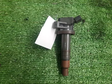 КАТУШКА ЗАЖИГАНИЯ НА TOYOTA WISH ZNE14G 1ZZ-FE