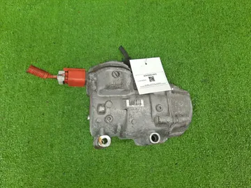 КОМПРЕССОР КОНДИЦИОНЕРА НА TOYOTA PRIUS ZVW30 2ZR-FXE