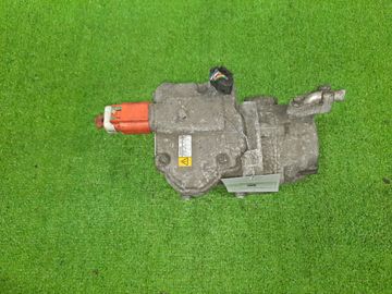 КОМПРЕССОР КОНДИЦИОНЕРА НА TOYOTA AQUA NHP10 1NZ-FXE