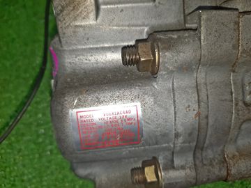 КОМПРЕССОР КОНДИЦИОНЕРА НА MAZDA DEMIO DY5W ZY-VE
