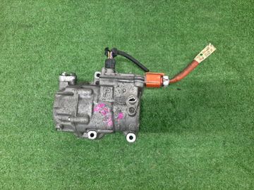 КОМПРЕССОР КОНДИЦИОНЕРА НА TOYOTA PRIUS ZVW30 2ZR-FXE