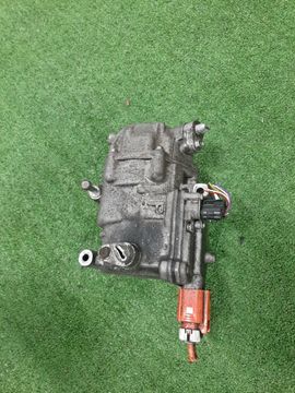 КОМПРЕССОР КОНДИЦИОНЕРА НА TOYOTA PRIUS ZVW30 2ZR-FXE