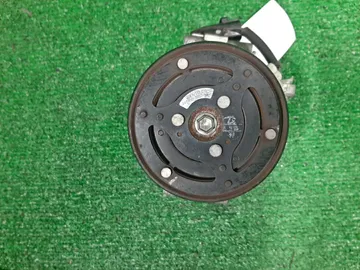 КОМПРЕССОР КОНДИЦИОНЕРА НА TOYOTA PORTE NNP11 1NZ-FE