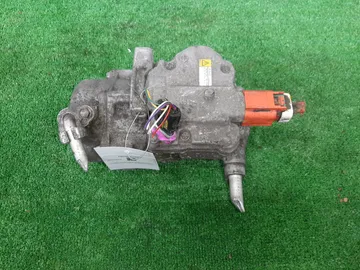 КОМПРЕССОР КОНДИЦИОНЕРА НА TOYOTA PRIUS ALPHA ZVW41W 2ZR-FXE