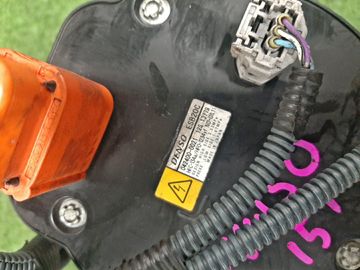 КОМПРЕССОР КОНДИЦИОНЕРА НА TOYOTA PRIUS ZVW50 2ZR-FXE