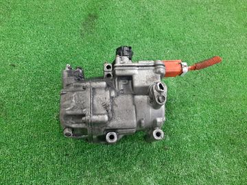 КОМПРЕССОР КОНДИЦИОНЕРА НА TOYOTA PRIUS ZVW30 2ZR-FXE