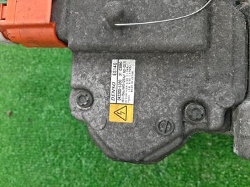 КОМПРЕССОР КОНДИЦИОНЕРА НА TOYOTA AQUA NHP10 1NZ-FXE