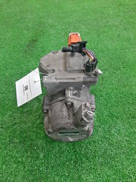 КОМПРЕССОР КОНДИЦИОНЕРА НА TOYOTA PRIUS ZVW30 2ZR-FXE