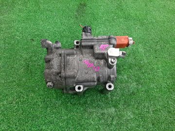 КОМПРЕССОР КОНДИЦИОНЕРА НА TOYOTA AQUA NHP10 1NZ-FXE