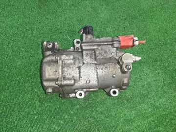 КОМПРЕССОР КОНДИЦИОНЕРА НА TOYOTA PRIUS ALPHA ZVW41W 2ZR-FXE