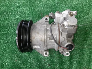 КОМПРЕССОР КОНДИЦИОНЕРА НА TOYOTA IST NCP60 2NZ-FE