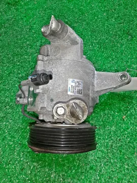 КОМПРЕССОР КОНДИЦИОНЕРА НА SUBARU IMPREZA GP6 FB20