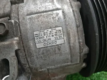 КОМПРЕССОР КОНДИЦИОНЕРА НА TOYOTA RAV4 ACA31 2AZ-FE
