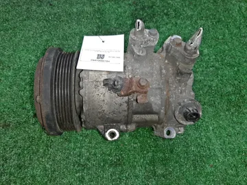 КОМПРЕССОР КОНДИЦИОНЕРА НА TOYOTA NOAH ZRR75G 3ZR-FAE
