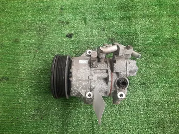 КОМПРЕССОР КОНДИЦИОНЕРА НА TOYOTA WISH ZNE14G 1ZZ-FE