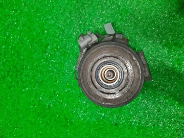 КОМПРЕССОР КОНДИЦИОНЕРА НА TOYOTA ESTIMA GSR55 2GR-FE