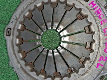 КОРЗИНА СЦЕПЛЕНИЯ НА TOYOTA HIACE LH90 2L