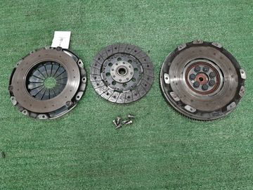 КОРЗИНА СЦЕПЛЕНИЯ НА MITSUBISHI PAJERO IO H77W 4G94