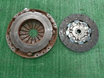 КОРЗИНА СЦЕПЛЕНИЯ НА ISUZU ELF NKR81 4HL1