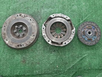 МАХОВИК НА NISSAN MARCH K11 CG10DE