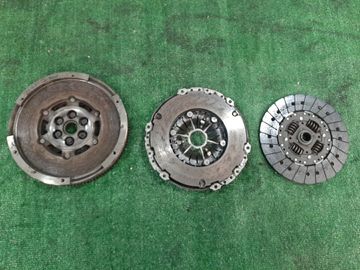 МАХОВИК НА MAZDA AXELA BK3P L3-VDT